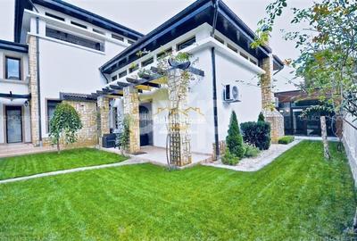 Casă individuală cu 8 camere cu Canalizare în Voluntari - 1