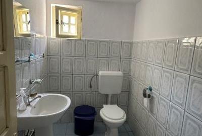Casă cu 5 camere cu Teren 2011 Mp în Central - 11