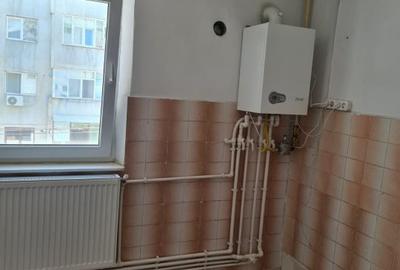 VÂND apartament 3 camere decomandat, ELIBERĂRII - 5