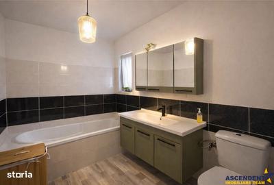 Casă cu 4 camere cu Teren 200 Mp în Central