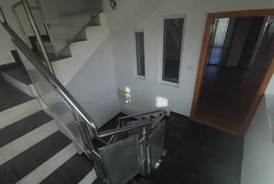 Casă individuală cu 9 camere cu Canalizare în Blașcovici - 16