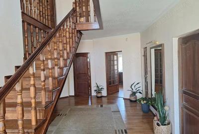 Casă cu 8 camere în Semicentral - 15