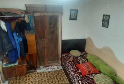 Casă cu 3 camere cu Teren 120 Mp în Rahova