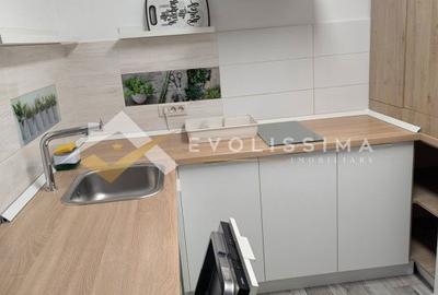 Apartament cu 3 camere semidecomandat, mobilat în Tractorul - 7