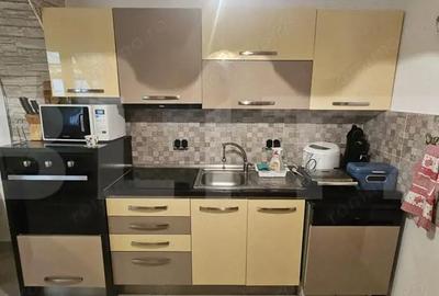 Casă cu 4 camere cu Teren 500 Mp în Hunedoara - 1