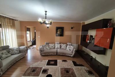 Casă cu 4 camere cu Teren 2700 Mp în Cihei - 7