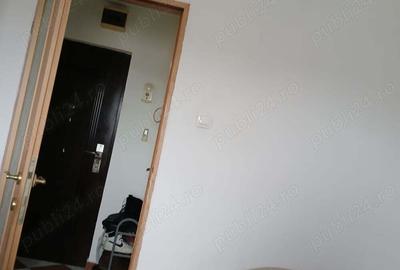 Apartament cu 2 camere decomandat în Fratelia - 3