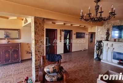 Casă cu 2 camere cu Teren 1460 Mp în Bariera Vâlcii - 1