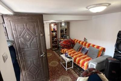 Casă individuală cu 4 camere cu Canalizare în Rahova - 1