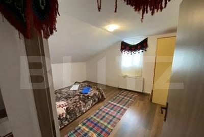 Casă cu 7 camere cu Teren 1800 Mp în Central - 3