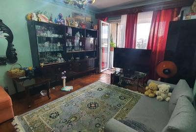 Apartament cu 3 camere decomandat în Central - 1