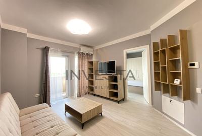 Apartament cu 3 camere semidecomandat, mobilat în Bulgaria