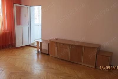 Inchiriez o camera dintr-un apartament de 4 camere Inchiriez o camera dintr-un apartament de 4 camere - 2