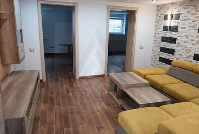 Casă individuală cu 6 camere cu Canalizare în Piața Cluj