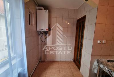 Apartament cu 3 camere in zona Girocului, centrala termica, doua bai - 11