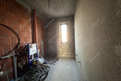 Duplex cu 4 camere cu Canalizare în Dumbrăvița - 13