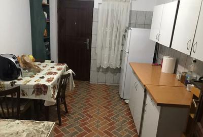 Casă cu 4 camere cu Teren 2500 Mp în Ilovăț - 5