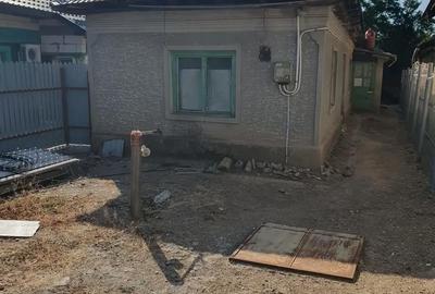 Casă cu 4 camere în Central - 2