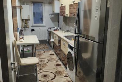 Garsonieră decomandată în Titan - 1