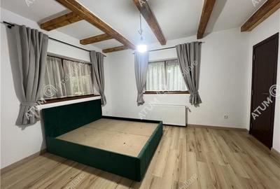 Cabana cu 7 camere 7 bai si teren 1000 mp in Avrig zona Mlaci - 15