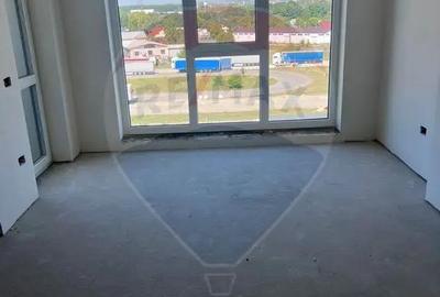 Apartament cu 3 camere decomandat în Central - 2