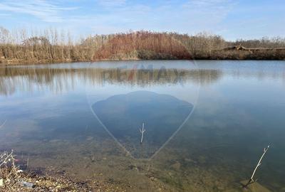 Teren si balta de pescuit 33,842mp Taut - 2