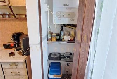 Apartament 2 camere, semidecomandat, Et.3 ,54 mp+centrala - ZONA DAMBOVITA - 9