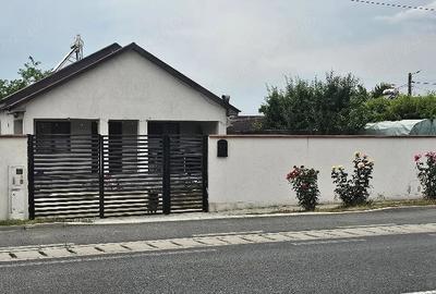 Casă cu Teren 330 Mp în Corbu - 2