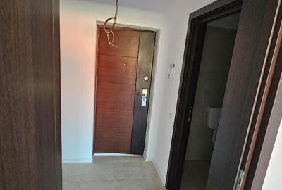 Apartament cu 2 camere semidecomandat în Sânpetru