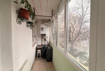 Apartament cu 4 camere decomandat în Apărătorii Patriei - 17