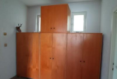 Casă cu 6 camere cu Teren 265 Mp în Central - 11