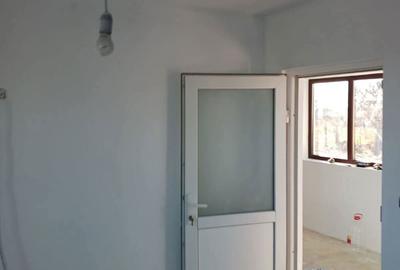 Casă cu Teren 400 Mp în Pecineaga - 8