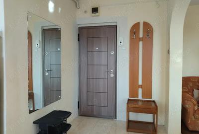 Inchiriez pe termen lung apartament ultracentral, 2 camere, Constanta