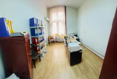 Apartament cu 3 camere semidecomandat, mobilat în Ultracentral - 9