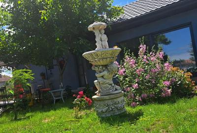 Casă individuală cu 7 camere cu Canalizare în 2 Mai - 2