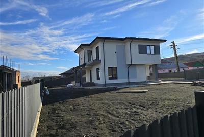 Casă individuală cu 4 camere cu Teren 650 Mp în Lețcani - 4