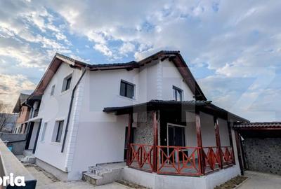 Casă cu 4 camere cu Teren 300 Mp în Micești