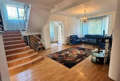 Casă individuală cu 8 camere cu Canalizare în Gruia - 3