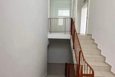 Spatiu comercial onesti zona centrala - 4