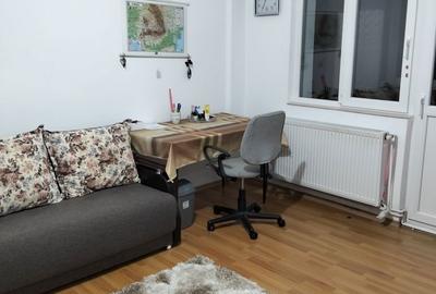 Garsonieră decomandată în Central - 1