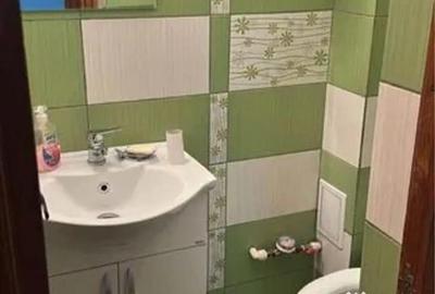 Apartament cu 3 camere decomandat în Central - 1
