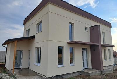 Casă cu 3 camere cu Teren 202 Mp în Central - 5