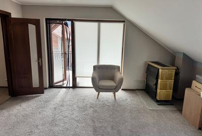 Casa superba intr-o zona linistita – 4 dormitoare, 3 bai, living spatios si grad - 16