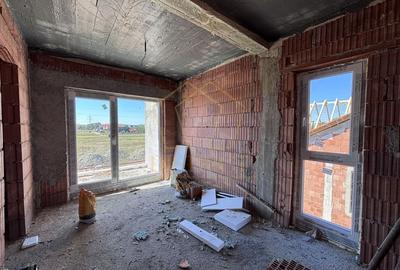 COMISION 0% Duplex despartit cu 4 camere | UMFT - 4