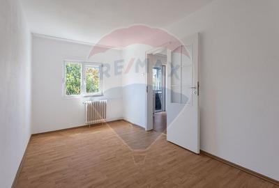 Apartament cu 2 camere semidecomandat în Dacia