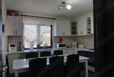 Casă cu 3 camere cu Teren 1000 Mp în Central - 4