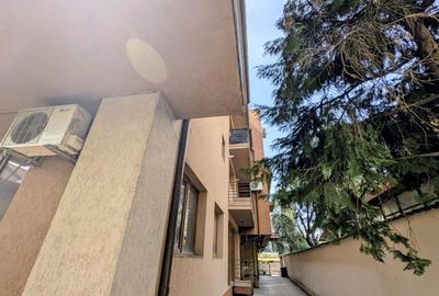Proprietate specială, de 832 mp, în 13 Septembrie - 1