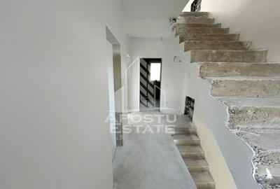 Vand apartament in triplex P+E+M, proiect deosebit, la alb, Sacalaz. - 4