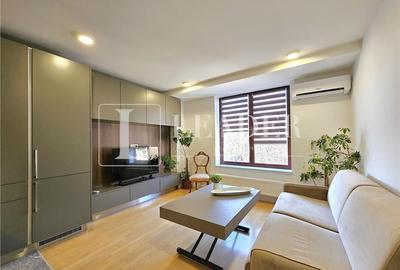 Garsonieră decomandată în Herăstrău