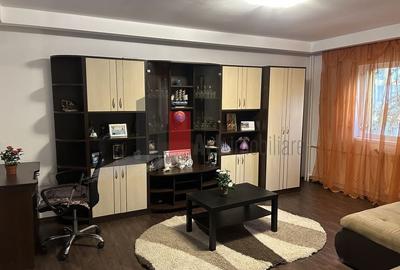 Apartament cu 3 camere decomandat, mobilat în Uverturii - 2